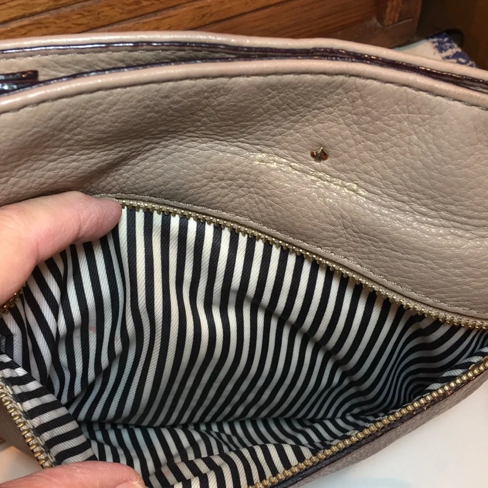 Kate Spade pebble leather crossbody / shoulder bag